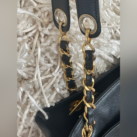 CHANEL✨24kt Gold✨Caviar Shoulder bag✨Shopper Hobo bag⭐️Vintage 91’~94’⭐️🔥COA🔥 - Picture 7 of 14
